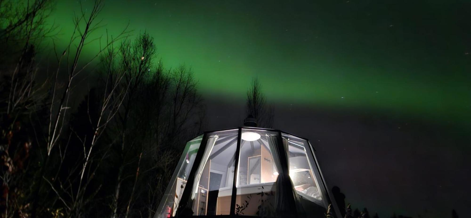 קירונה Aurora River Camp Glass Igloos & Cabins מראה חיצוני תמונה